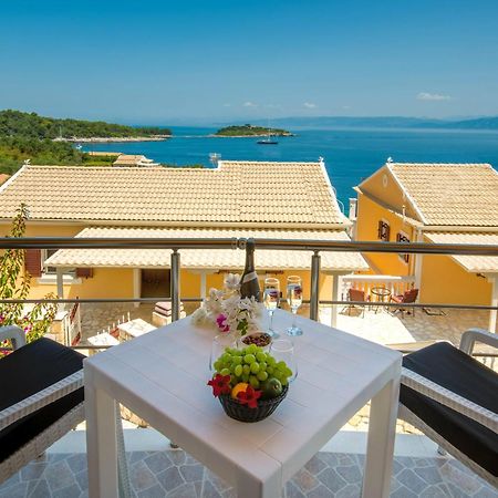 Villa Avgerini Paxos Γάιος Εξωτερικό φωτογραφία