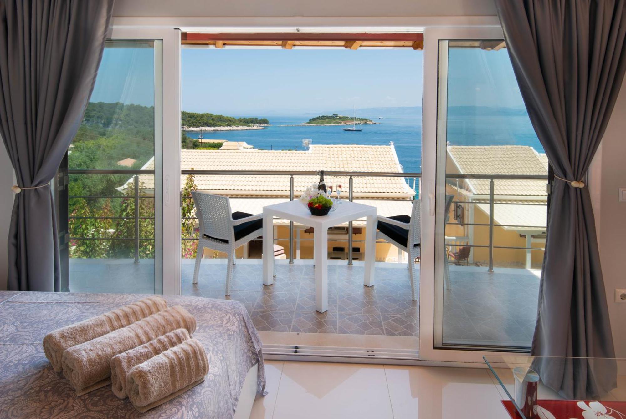 Villa Avgerini Paxos Γάιος Εξωτερικό φωτογραφία
