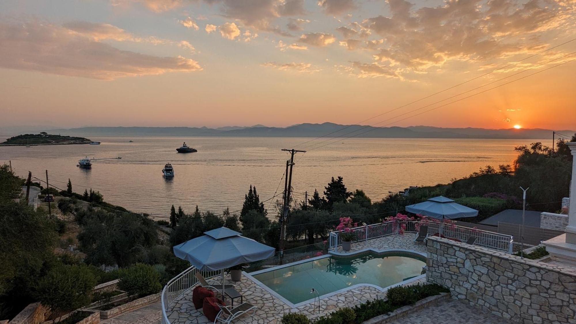 Villa Avgerini Paxos Γάιος Δωμάτιο φωτογραφία