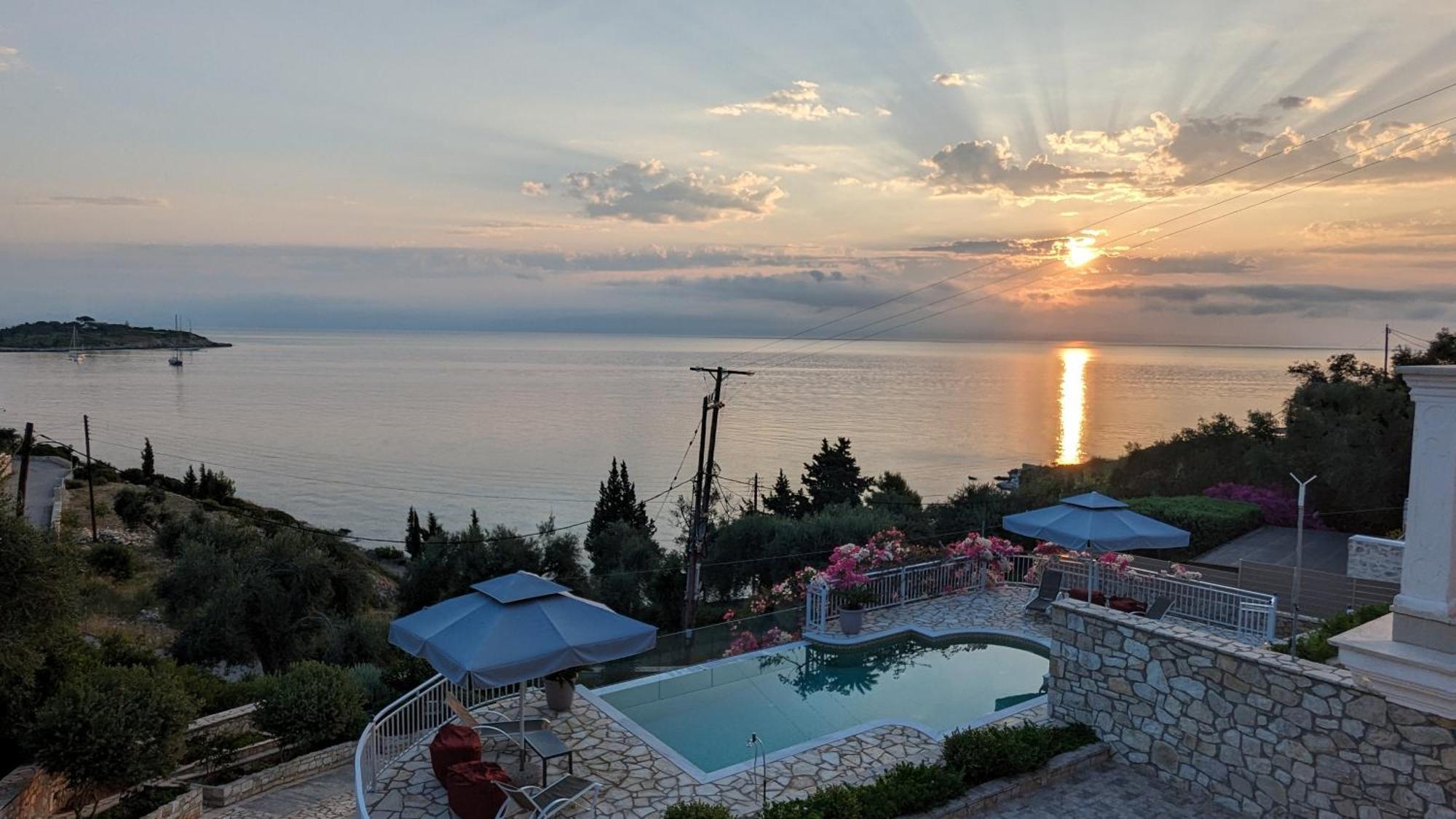 Villa Avgerini Paxos Γάιος Δωμάτιο φωτογραφία