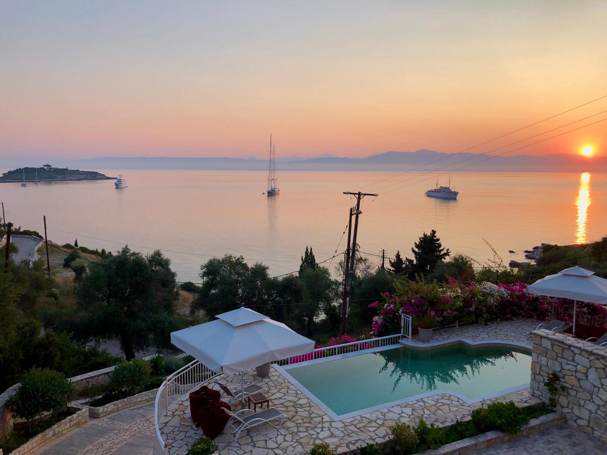 Villa Avgerini Paxos Γάιος Δωμάτιο φωτογραφία